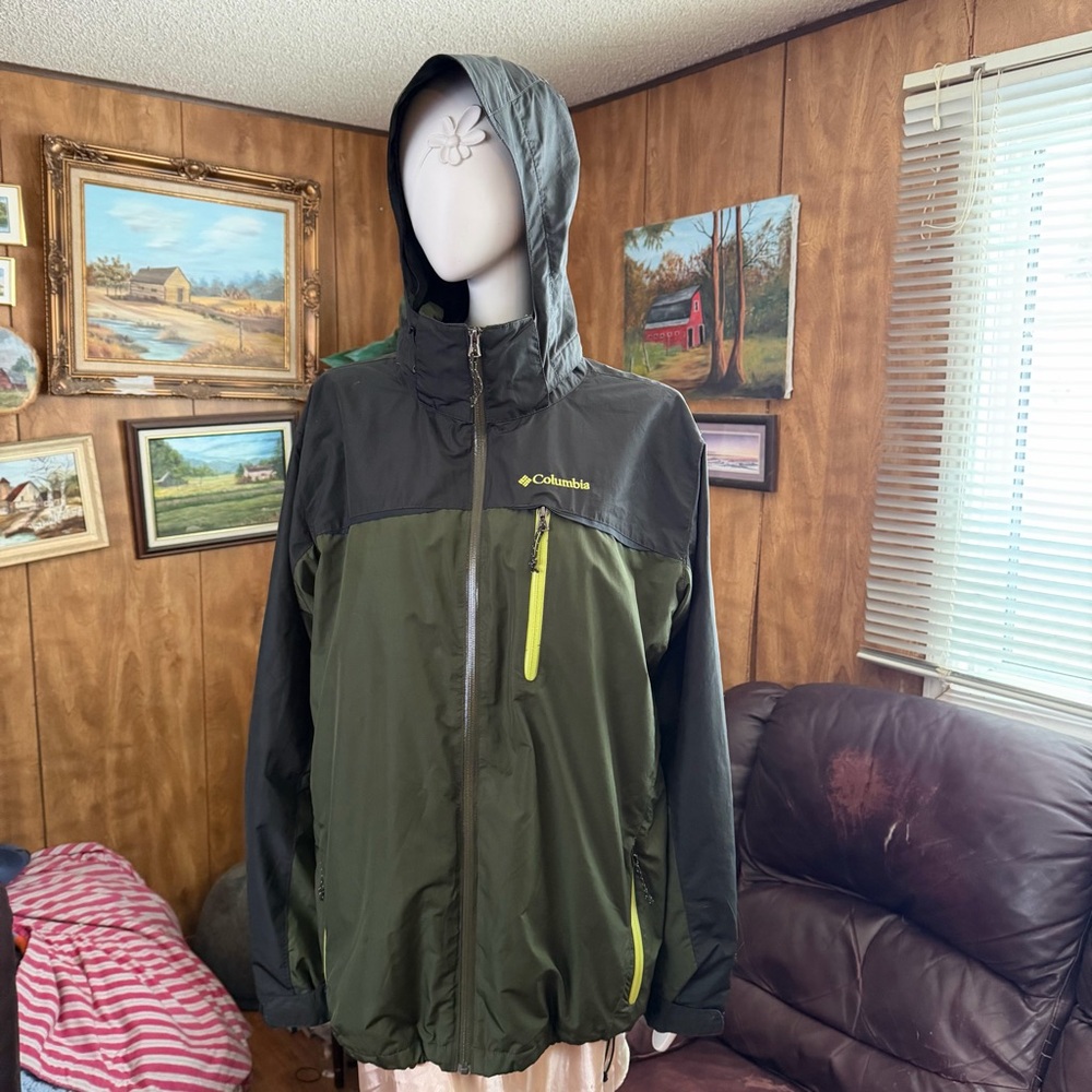 Columbia Lightweight Coat